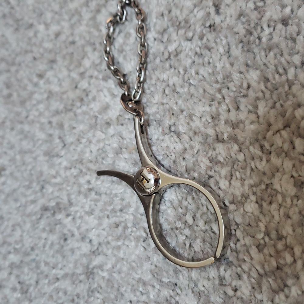 Hermes Elegant Silver Glove Clip , Scarf Clip, Keychain Accessory - Picture 3 of 3